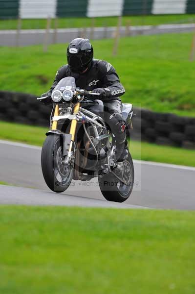 Motorcycle action photographs;Trackday digital images;cadwell;cadwell park photographs;event digital images;eventdigitalimages;motor racing louth lincolnshire;no limits trackday;peter wileman photography;trackday;trackday photos