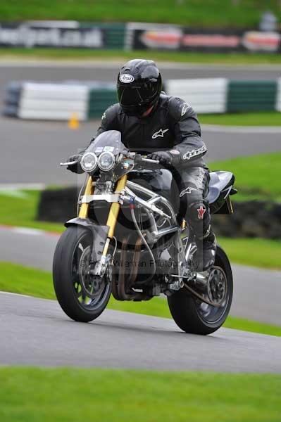 Motorcycle action photographs;Trackday digital images;cadwell;cadwell park photographs;event digital images;eventdigitalimages;motor racing louth lincolnshire;no limits trackday;peter wileman photography;trackday;trackday photos