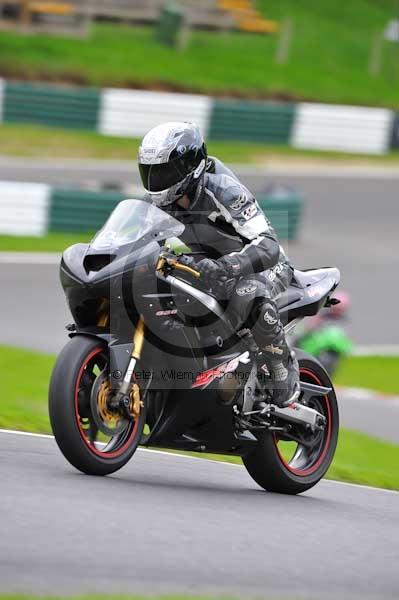 Motorcycle action photographs;Trackday digital images;cadwell;cadwell park photographs;event digital images;eventdigitalimages;motor racing louth lincolnshire;no limits trackday;peter wileman photography;trackday;trackday photos