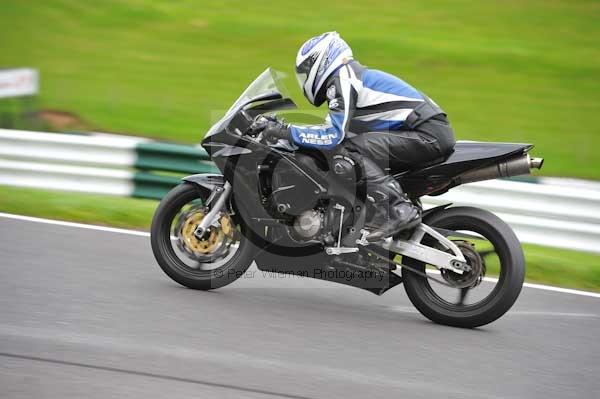 Motorcycle action photographs;Trackday digital images;cadwell;cadwell park photographs;event digital images;eventdigitalimages;motor racing louth lincolnshire;no limits trackday;peter wileman photography;trackday;trackday photos