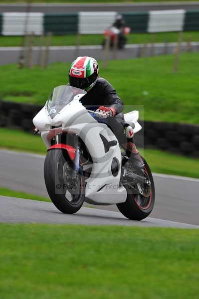 Motorcycle action photographs;Trackday digital images;cadwell;cadwell park photographs;event digital images;eventdigitalimages;motor racing louth lincolnshire;no limits trackday;peter wileman photography;trackday;trackday photos