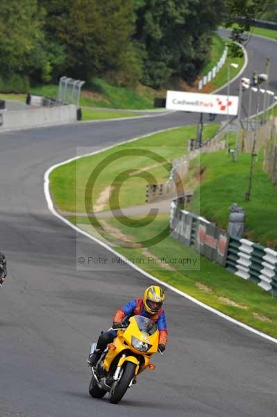 Motorcycle action photographs;Trackday digital images;cadwell;cadwell park photographs;event digital images;eventdigitalimages;motor racing louth lincolnshire;no limits trackday;peter wileman photography;trackday;trackday photos