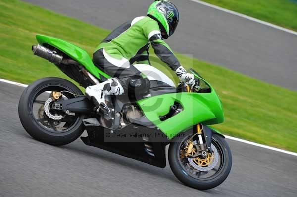 Motorcycle action photographs;Trackday digital images;cadwell;cadwell park photographs;event digital images;eventdigitalimages;motor racing louth lincolnshire;no limits trackday;peter wileman photography;trackday;trackday photos