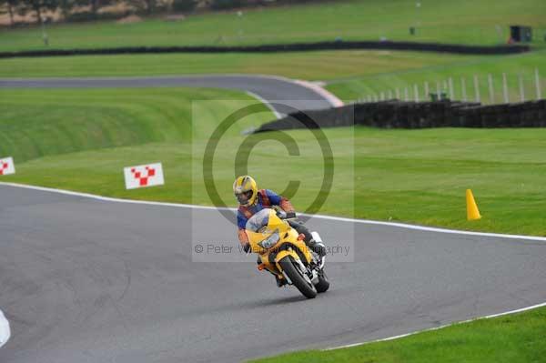 Motorcycle action photographs;Trackday digital images;cadwell;cadwell park photographs;event digital images;eventdigitalimages;motor racing louth lincolnshire;no limits trackday;peter wileman photography;trackday;trackday photos