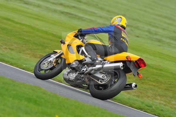 Motorcycle action photographs;Trackday digital images;cadwell;cadwell park photographs;event digital images;eventdigitalimages;motor racing louth lincolnshire;no limits trackday;peter wileman photography;trackday;trackday photos