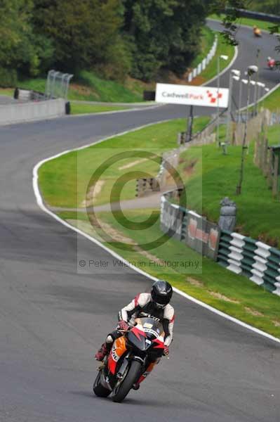 Motorcycle action photographs;Trackday digital images;cadwell;cadwell park photographs;event digital images;eventdigitalimages;motor racing louth lincolnshire;no limits trackday;peter wileman photography;trackday;trackday photos