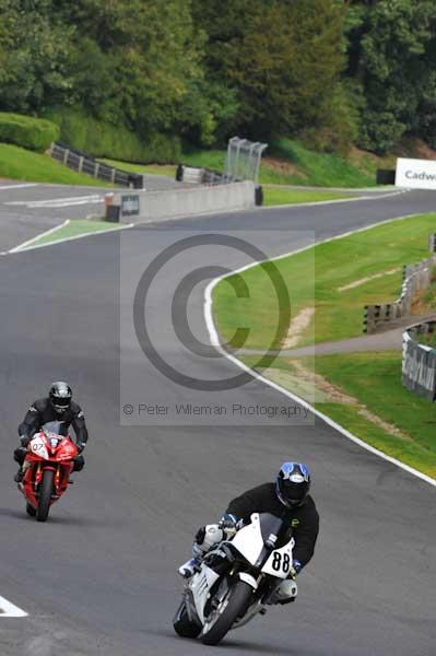 Motorcycle action photographs;Trackday digital images;cadwell;cadwell park photographs;event digital images;eventdigitalimages;motor racing louth lincolnshire;no limits trackday;peter wileman photography;trackday;trackday photos