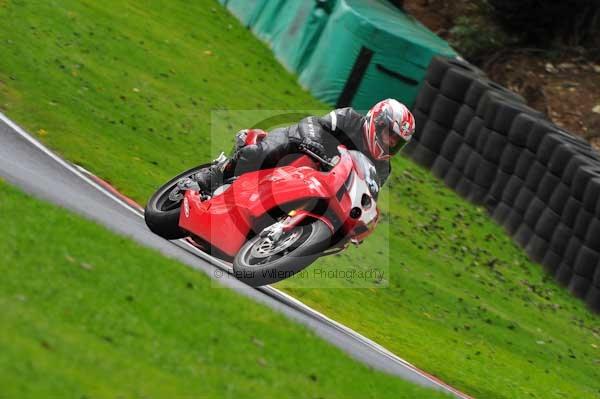 Motorcycle action photographs;Trackday digital images;cadwell;cadwell park photographs;event digital images;eventdigitalimages;motor racing louth lincolnshire;no limits trackday;peter wileman photography;trackday;trackday photos