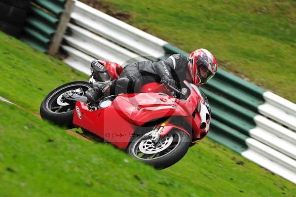 Motorcycle action photographs;Trackday digital images;cadwell;cadwell park photographs;event digital images;eventdigitalimages;motor racing louth lincolnshire;no limits trackday;peter wileman photography;trackday;trackday photos