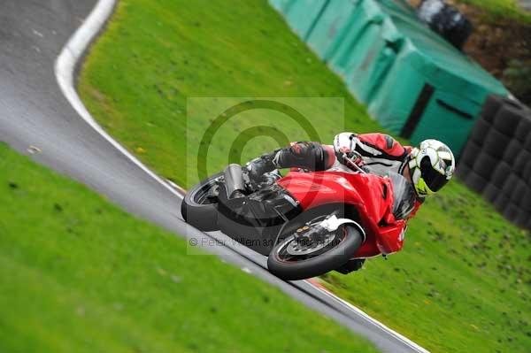 Motorcycle action photographs;Trackday digital images;cadwell;cadwell park photographs;event digital images;eventdigitalimages;motor racing louth lincolnshire;no limits trackday;peter wileman photography;trackday;trackday photos