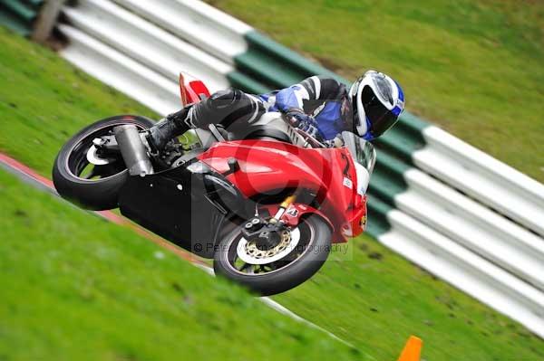 Motorcycle action photographs;Trackday digital images;cadwell;cadwell park photographs;event digital images;eventdigitalimages;motor racing louth lincolnshire;no limits trackday;peter wileman photography;trackday;trackday photos