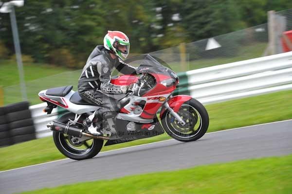 Motorcycle action photographs;Trackday digital images;cadwell;cadwell park photographs;event digital images;eventdigitalimages;motor racing louth lincolnshire;no limits trackday;peter wileman photography;trackday;trackday photos