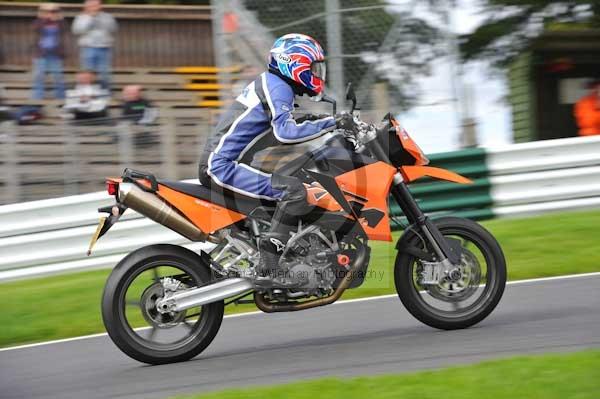 Motorcycle action photographs;Trackday digital images;cadwell;cadwell park photographs;event digital images;eventdigitalimages;motor racing louth lincolnshire;no limits trackday;peter wileman photography;trackday;trackday photos