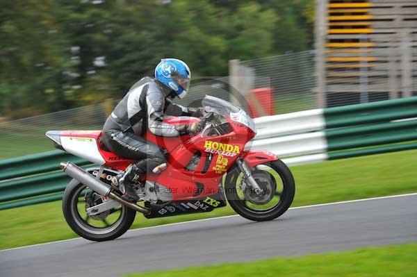 Motorcycle action photographs;Trackday digital images;cadwell;cadwell park photographs;event digital images;eventdigitalimages;motor racing louth lincolnshire;no limits trackday;peter wileman photography;trackday;trackday photos