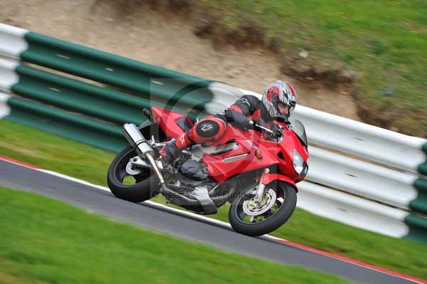 Motorcycle action photographs;Trackday digital images;cadwell;cadwell park photographs;event digital images;eventdigitalimages;motor racing louth lincolnshire;no limits trackday;peter wileman photography;trackday;trackday photos