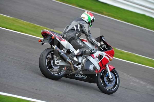 Motorcycle action photographs;Trackday digital images;cadwell;cadwell park photographs;event digital images;eventdigitalimages;motor racing louth lincolnshire;no limits trackday;peter wileman photography;trackday;trackday photos