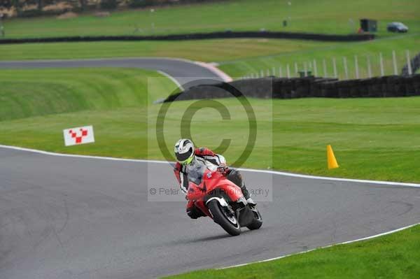 Motorcycle action photographs;Trackday digital images;cadwell;cadwell park photographs;event digital images;eventdigitalimages;motor racing louth lincolnshire;no limits trackday;peter wileman photography;trackday;trackday photos