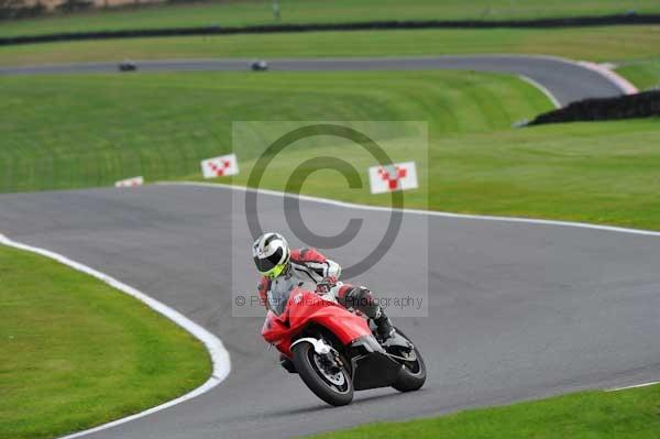 Motorcycle action photographs;Trackday digital images;cadwell;cadwell park photographs;event digital images;eventdigitalimages;motor racing louth lincolnshire;no limits trackday;peter wileman photography;trackday;trackday photos