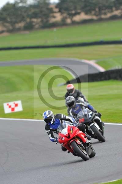 Motorcycle action photographs;Trackday digital images;cadwell;cadwell park photographs;event digital images;eventdigitalimages;motor racing louth lincolnshire;no limits trackday;peter wileman photography;trackday;trackday photos