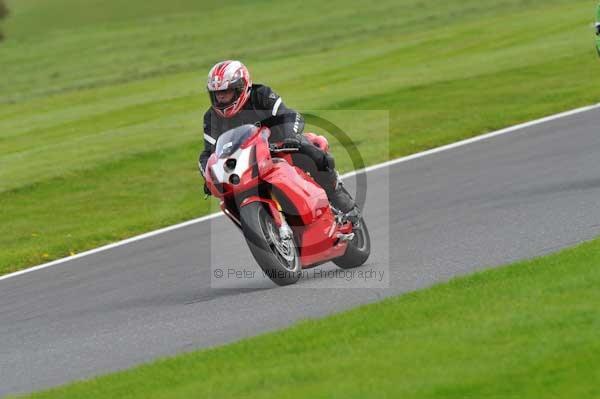 Motorcycle action photographs;Trackday digital images;cadwell;cadwell park photographs;event digital images;eventdigitalimages;motor racing louth lincolnshire;no limits trackday;peter wileman photography;trackday;trackday photos