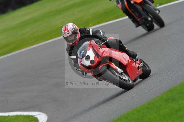 Motorcycle action photographs;Trackday digital images;cadwell;cadwell park photographs;event digital images;eventdigitalimages;motor racing louth lincolnshire;no limits trackday;peter wileman photography;trackday;trackday photos