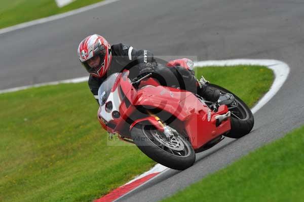 Motorcycle action photographs;Trackday digital images;cadwell;cadwell park photographs;event digital images;eventdigitalimages;motor racing louth lincolnshire;no limits trackday;peter wileman photography;trackday;trackday photos