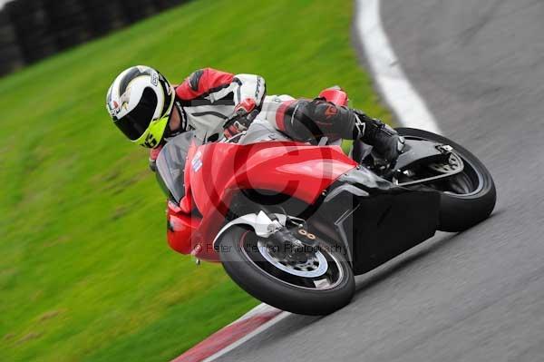 Motorcycle action photographs;Trackday digital images;cadwell;cadwell park photographs;event digital images;eventdigitalimages;motor racing louth lincolnshire;no limits trackday;peter wileman photography;trackday;trackday photos