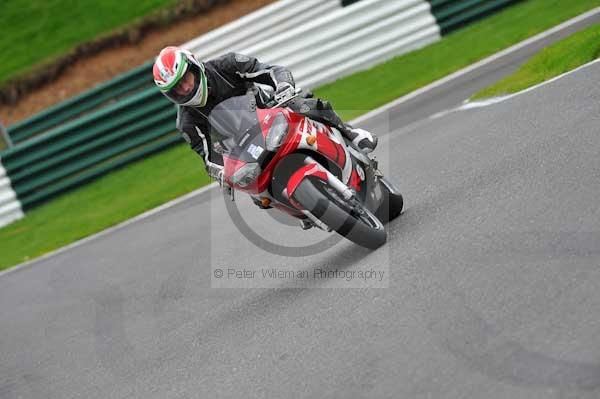 Motorcycle action photographs;Trackday digital images;cadwell;cadwell park photographs;event digital images;eventdigitalimages;motor racing louth lincolnshire;no limits trackday;peter wileman photography;trackday;trackday photos