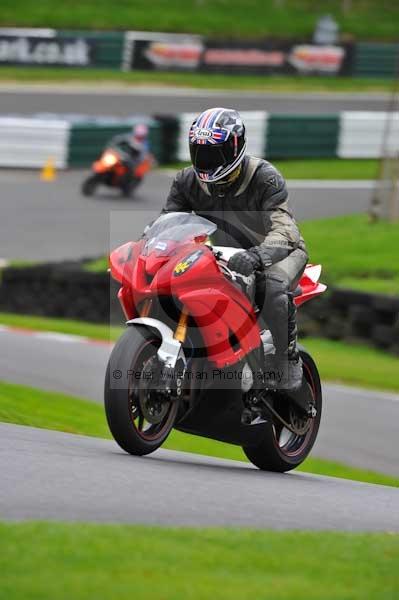 Motorcycle action photographs;Trackday digital images;cadwell;cadwell park photographs;event digital images;eventdigitalimages;motor racing louth lincolnshire;no limits trackday;peter wileman photography;trackday;trackday photos