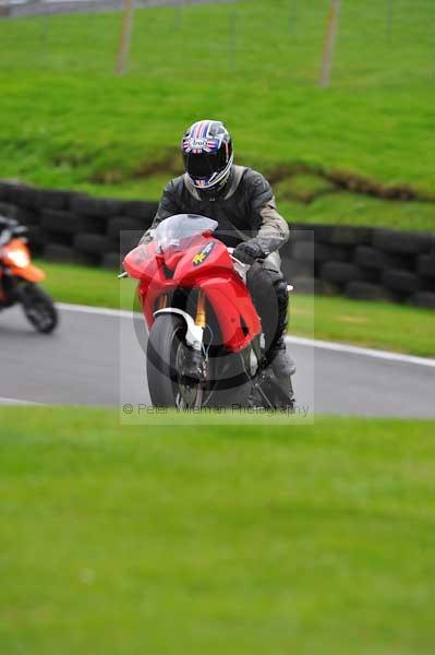 Motorcycle action photographs;Trackday digital images;cadwell;cadwell park photographs;event digital images;eventdigitalimages;motor racing louth lincolnshire;no limits trackday;peter wileman photography;trackday;trackday photos