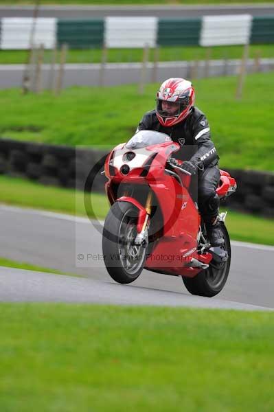 Motorcycle action photographs;Trackday digital images;cadwell;cadwell park photographs;event digital images;eventdigitalimages;motor racing louth lincolnshire;no limits trackday;peter wileman photography;trackday;trackday photos