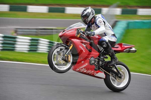 Motorcycle action photographs;Trackday digital images;cadwell;cadwell park photographs;event digital images;eventdigitalimages;motor racing louth lincolnshire;no limits trackday;peter wileman photography;trackday;trackday photos