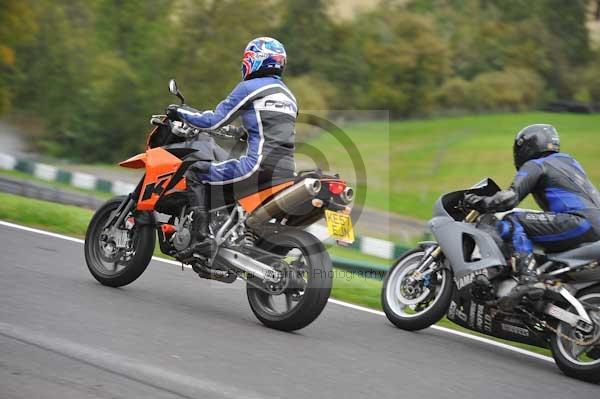 Motorcycle action photographs;Trackday digital images;cadwell;cadwell park photographs;event digital images;eventdigitalimages;motor racing louth lincolnshire;no limits trackday;peter wileman photography;trackday;trackday photos