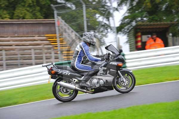 Motorcycle action photographs;Trackday digital images;cadwell;cadwell park photographs;event digital images;eventdigitalimages;hopp rider training;motor racing louth lincolnshire;peter wileman photography;trackday;trackday photos