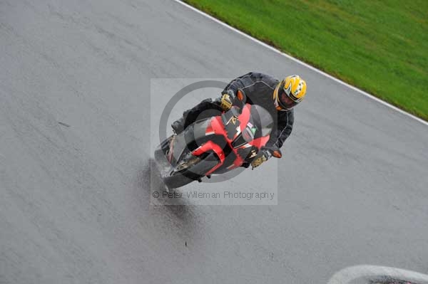 Motorcycle action photographs;Trackday digital images;cadwell;cadwell park photographs;event digital images;eventdigitalimages;hopp rider training;motor racing louth lincolnshire;peter wileman photography;trackday;trackday photos