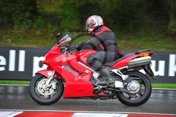 Motorcycle action photographs;Trackday digital images;cadwell;cadwell park photographs;event digital images;eventdigitalimages;hopp rider training;motor racing louth lincolnshire;peter wileman photography;trackday;trackday photos