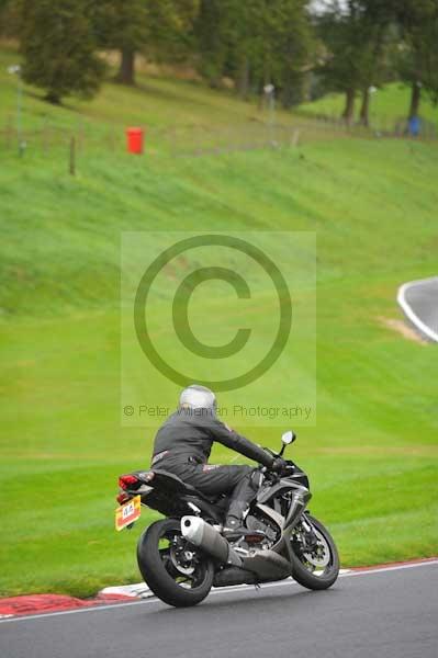 Motorcycle action photographs;Trackday digital images;cadwell;cadwell park photographs;event digital images;eventdigitalimages;hopp rider training;motor racing louth lincolnshire;peter wileman photography;trackday;trackday photos