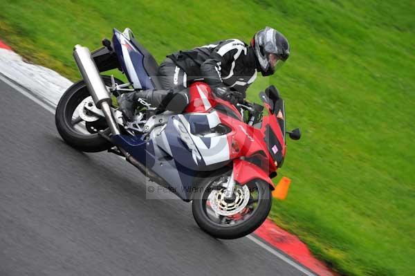 Motorcycle action photographs;Trackday digital images;cadwell;cadwell park photographs;event digital images;eventdigitalimages;hopp rider training;motor racing louth lincolnshire;peter wileman photography;trackday;trackday photos