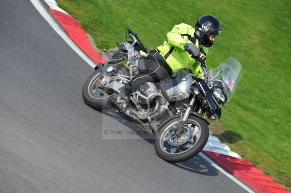 Motorcycle action photographs;Trackday digital images;cadwell;cadwell park photographs;event digital images;eventdigitalimages;hopp rider training;motor racing louth lincolnshire;peter wileman photography;trackday;trackday photos