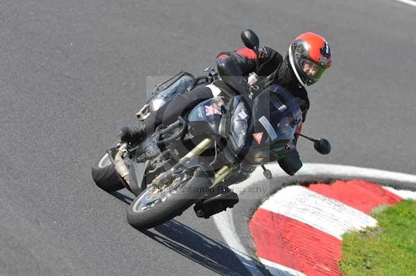 Motorcycle action photographs;Trackday digital images;cadwell;cadwell park photographs;event digital images;eventdigitalimages;hopp rider training;motor racing louth lincolnshire;peter wileman photography;trackday;trackday photos