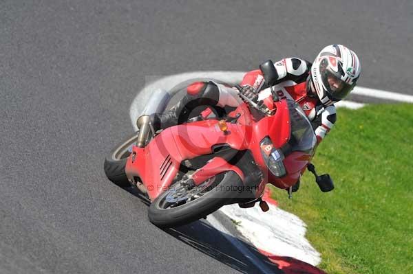 Motorcycle action photographs;Trackday digital images;cadwell;cadwell park photographs;event digital images;eventdigitalimages;hopp rider training;motor racing louth lincolnshire;peter wileman photography;trackday;trackday photos