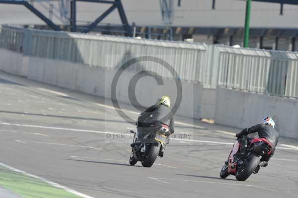 Motorcycle action photographs;Silverstone circuit;Silverstone photographs;Trackday digital images;event digital images;eventdigitalimages;no limits trackday;peter wileman photography;rockingham towcester northamptonshire;trackday;trackday photos