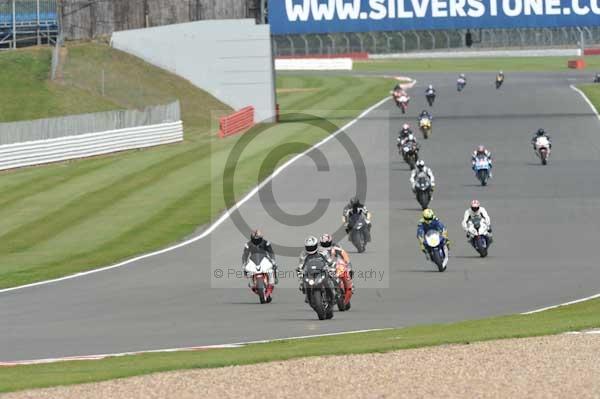 Motorcycle action photographs;Silverstone circuit;Silverstone photographs;Trackday digital images;event digital images;eventdigitalimages;no limits trackday;peter wileman photography;rockingham towcester northamptonshire;trackday;trackday photos