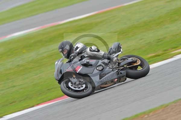 Motorcycle action photographs;Silverstone circuit;Silverstone photographs;Trackday digital images;event digital images;eventdigitalimages;no limits trackday;peter wileman photography;rockingham towcester northamptonshire;trackday;trackday photos