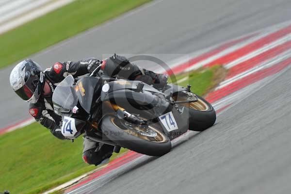 Motorcycle action photographs;Silverstone circuit;Silverstone photographs;Trackday digital images;event digital images;eventdigitalimages;no limits trackday;peter wileman photography;rockingham towcester northamptonshire;trackday;trackday photos