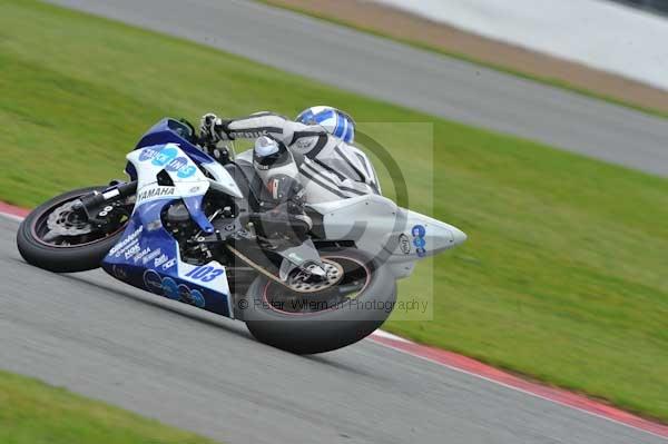 Motorcycle action photographs;Silverstone circuit;Silverstone photographs;Trackday digital images;event digital images;eventdigitalimages;no limits trackday;peter wileman photography;rockingham towcester northamptonshire;trackday;trackday photos