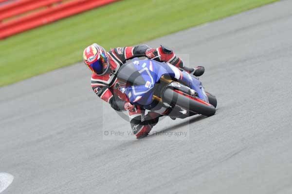 Motorcycle action photographs;Silverstone circuit;Silverstone photographs;Trackday digital images;event digital images;eventdigitalimages;no limits trackday;peter wileman photography;rockingham towcester northamptonshire;trackday;trackday photos