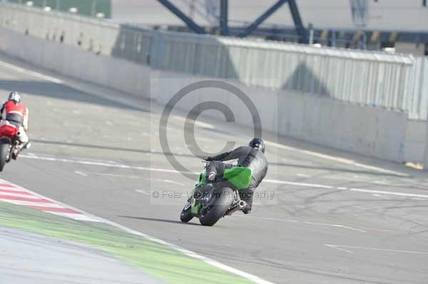 Motorcycle action photographs;Silverstone circuit;Silverstone photographs;Trackday digital images;event digital images;eventdigitalimages;no limits trackday;peter wileman photography;rockingham towcester northamptonshire;trackday;trackday photos