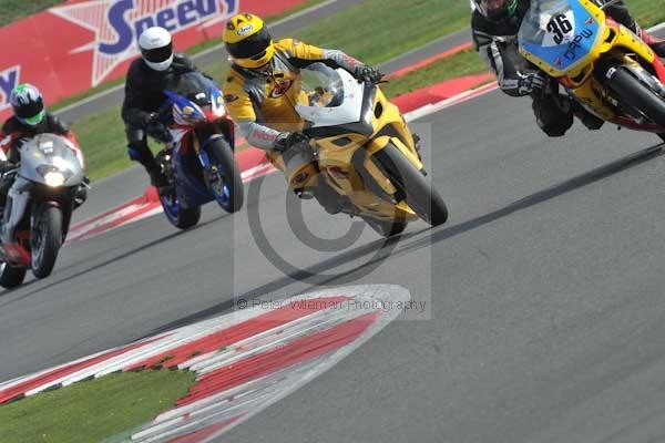 Motorcycle action photographs;Silverstone circuit;Silverstone photographs;Trackday digital images;event digital images;eventdigitalimages;no limits trackday;peter wileman photography;rockingham towcester northamptonshire;trackday;trackday photos