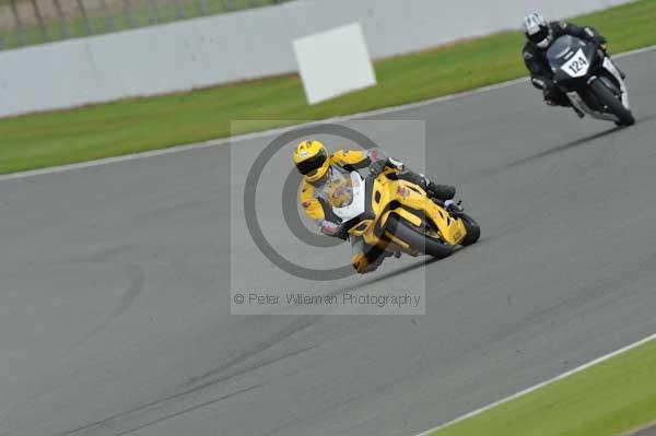 Motorcycle action photographs;Silverstone circuit;Silverstone photographs;Trackday digital images;event digital images;eventdigitalimages;no limits trackday;peter wileman photography;rockingham towcester northamptonshire;trackday;trackday photos